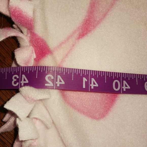 Pretty in pink fleece blanket - Picture 5 of 5